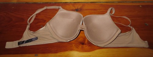 Victoria's Secret Very Sexy Push-Up underwire padded Bra nude / beige size 34C - Picture 2 of 2