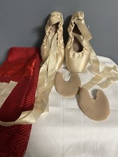 Girls' Pink Ballet Dance Shoes Size 10w Capezio Preowned