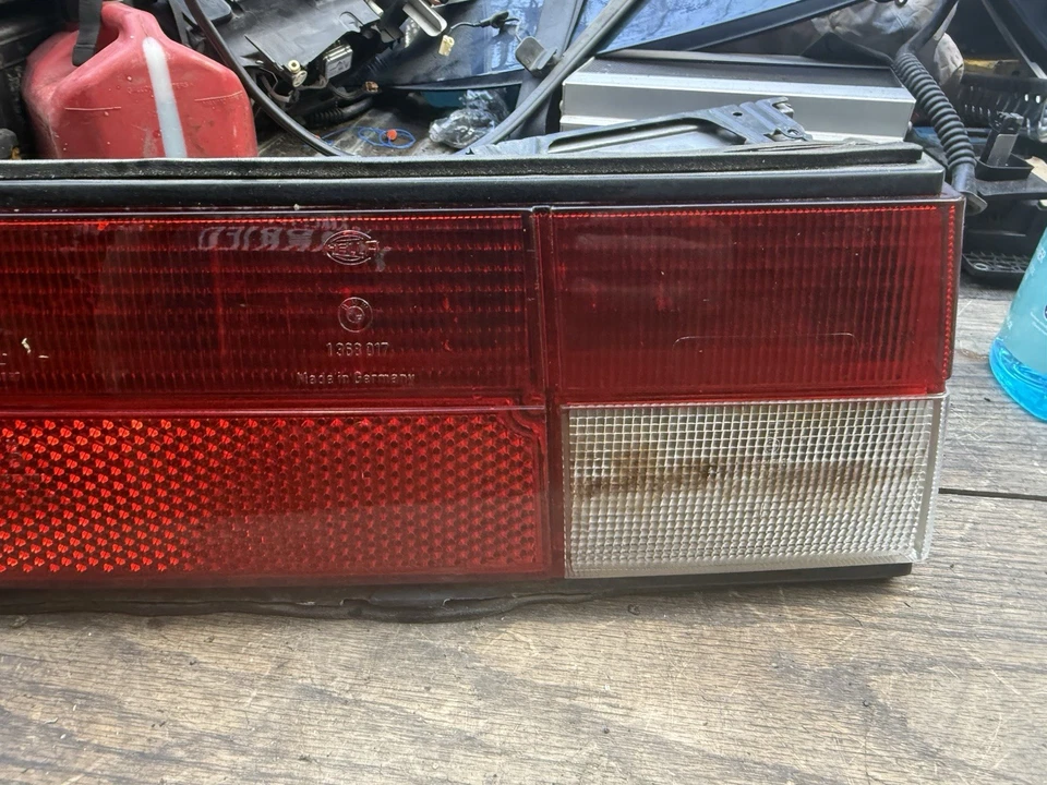 Conjunto de luz trasera izquierda bmw e24 633csi 635CSi M6 63211361827 Foto 2 de 4