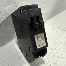 Square D HOMT2020 Tandem Circuit Breaker 20/20 Amp 1 Pole 120/240V 20A 1P Twin