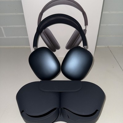 Apple AirPods Max Wireless Active Noise Cancellation 