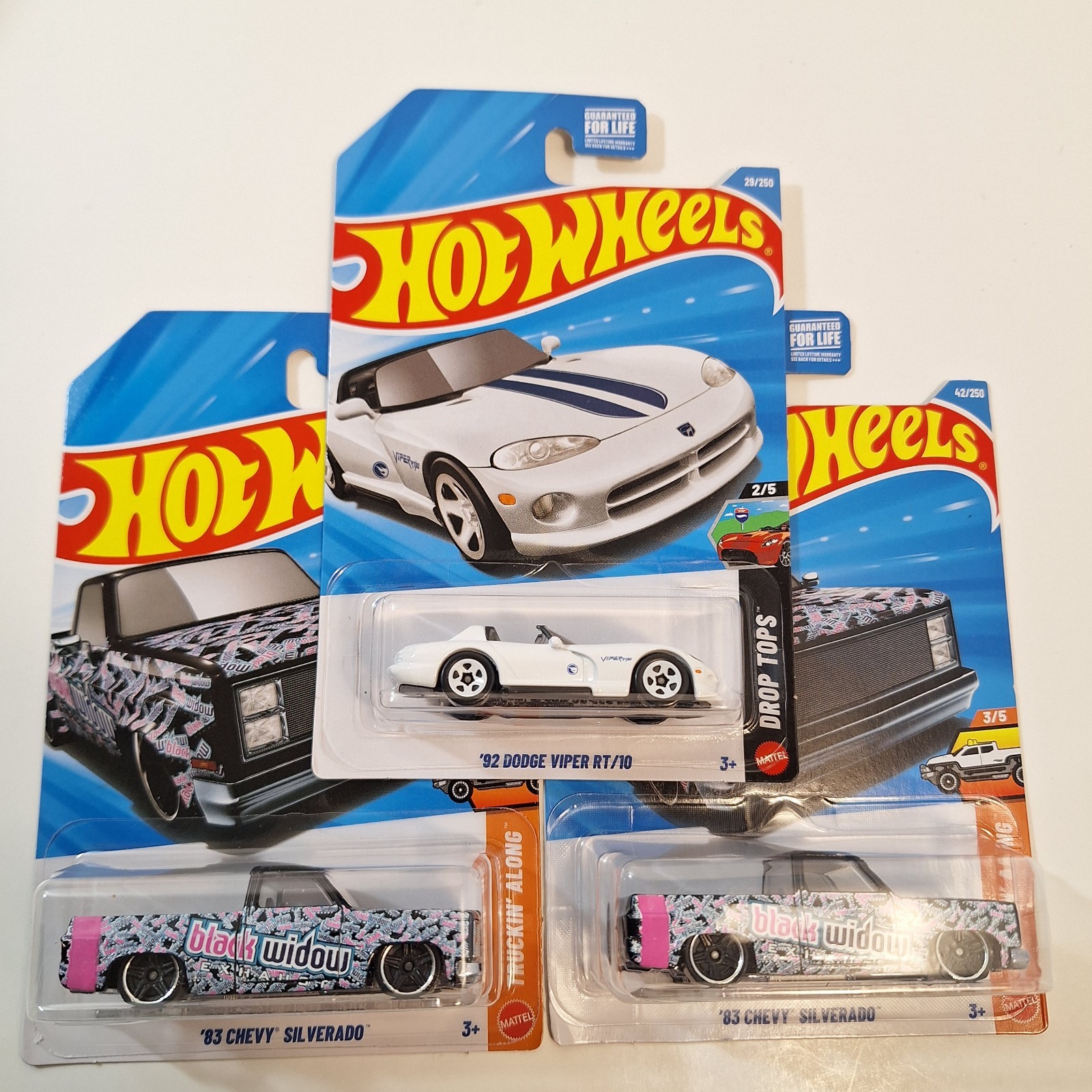 Hot Wheels 92 Dodge Viper RT/10 & 83 Chevy Silverado Black Widow