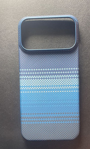 PITAKA Magnetische iPhone 17 Pro Max Aramidfaser Hülle mit empfindlicher Kamerasteuerung