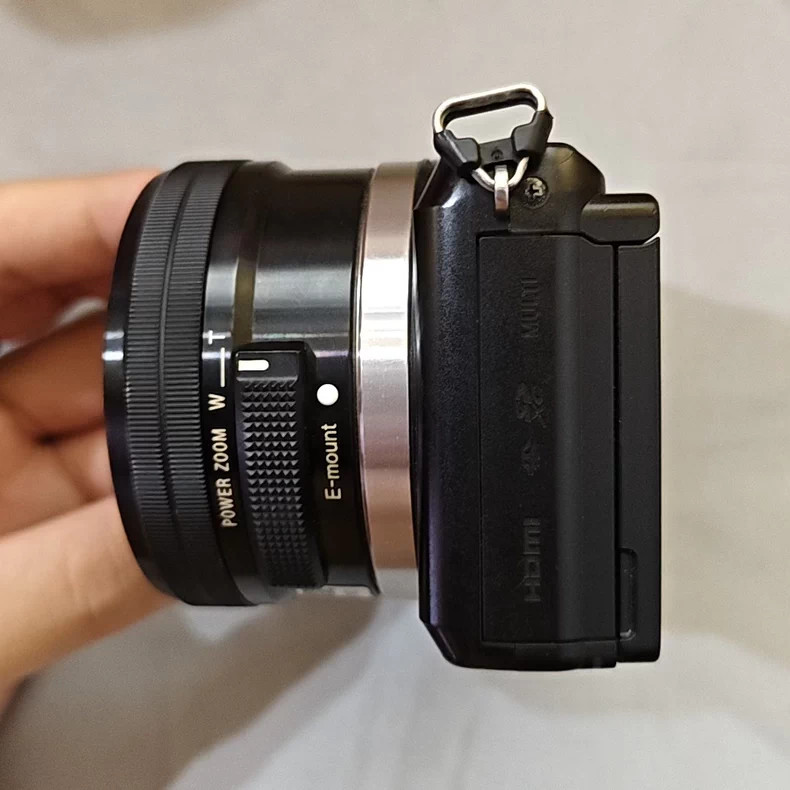 Sony Alpha a5000 Mirrorless WiFi Digital Camera +16-50mm Lens[3