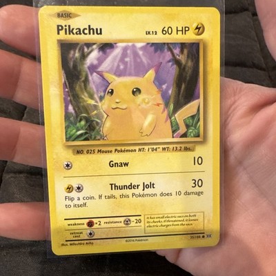 Rare Pikachu Basic Pokemon card 35/108 LV 12 60HP - NM!! Rare!