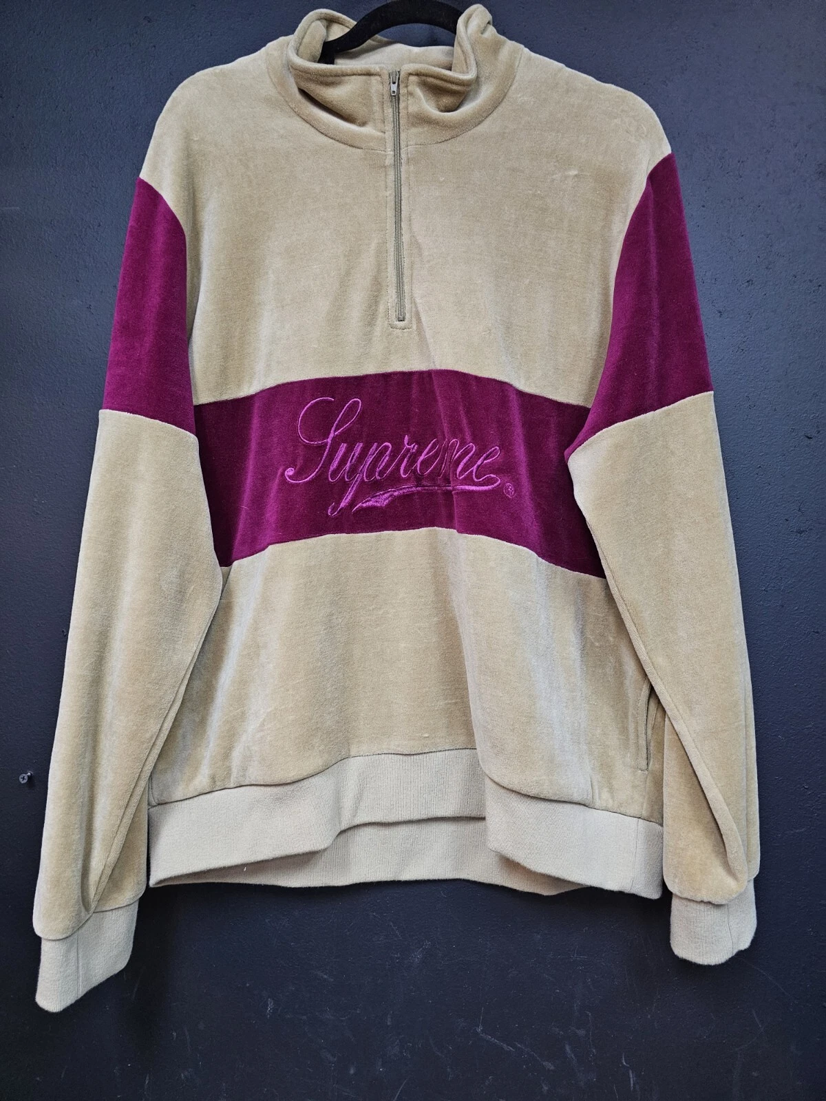 Veste pull supreme velours demi zip kaki taille L excellent état