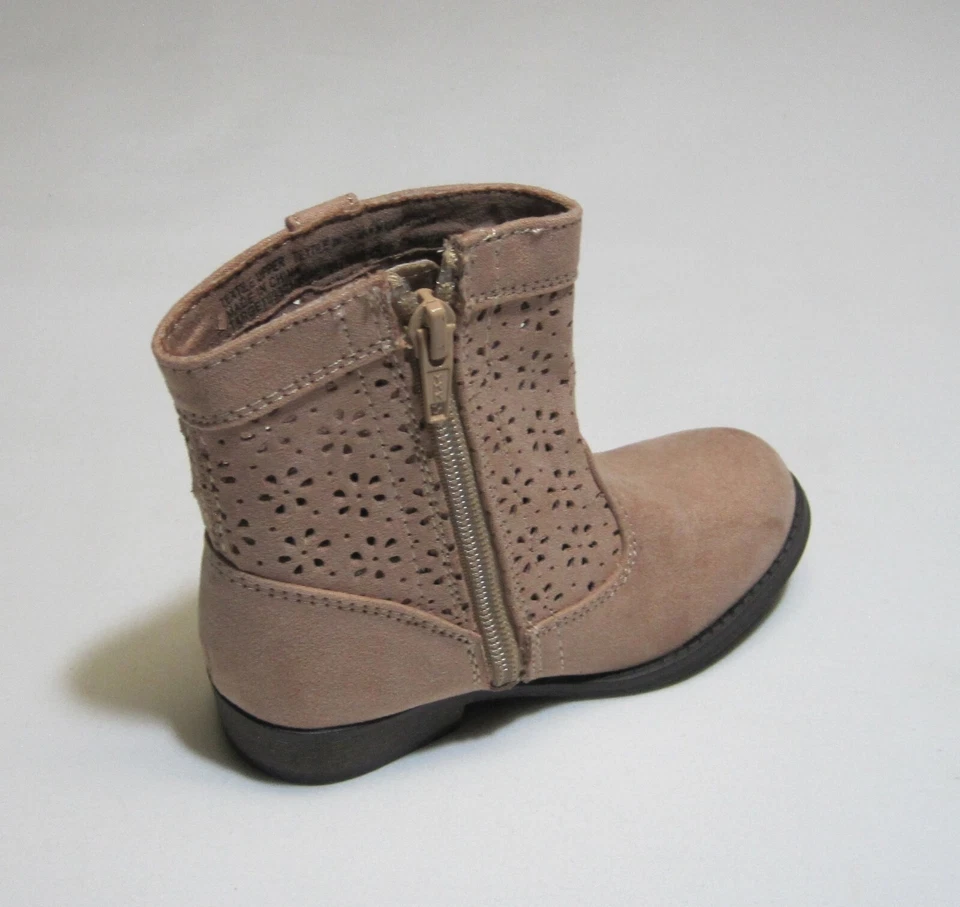 Toddler Girls Boots Tan, NWT, Genuine Kids From Oshkosh - Image 3 of 4