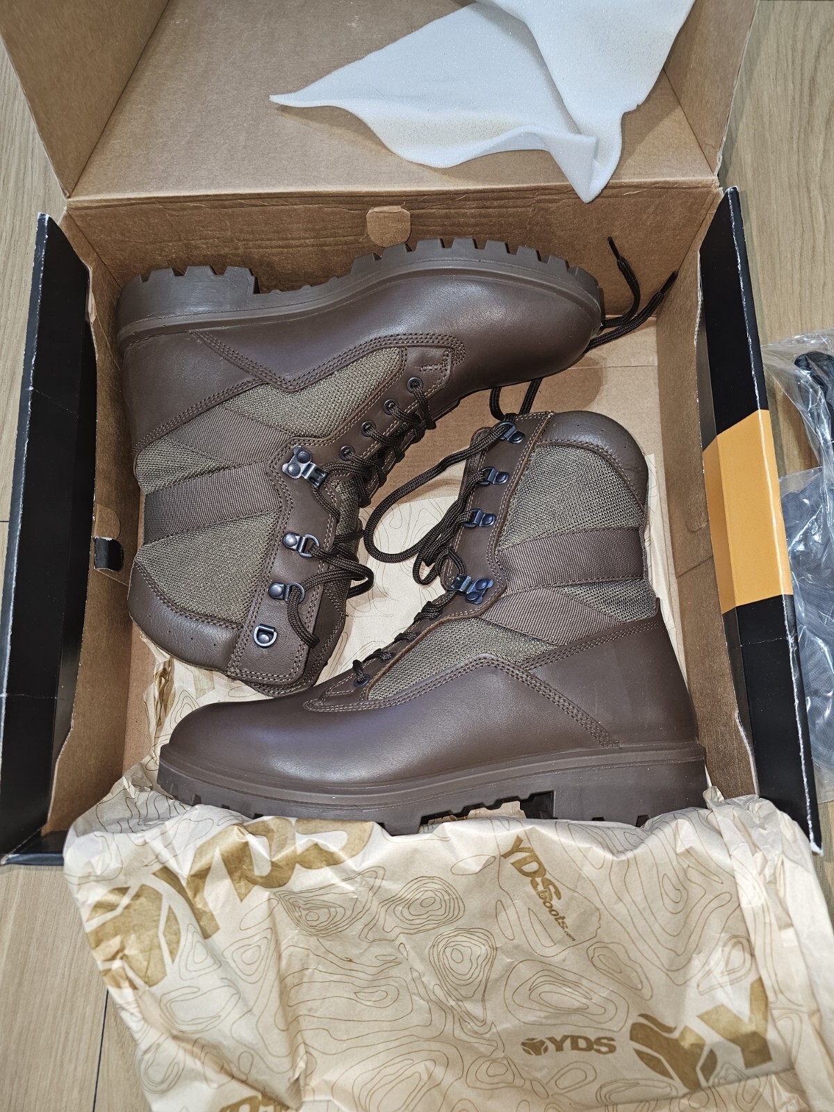 YDS Kestrel Boots Size UK 9 Mens Brown British Army Leather Combat