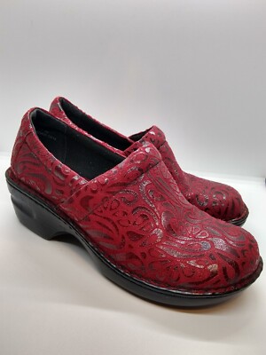 Born ~ BOC - Red Paisley Faux Suede Leather Peggy Nursing Wedge Clogs Women Sz 8