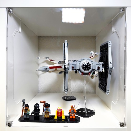Display Stand for LEGO® 75383 Star Wars™ TIE Fighter & X-Wing Mash-up - Picture 8 of 8