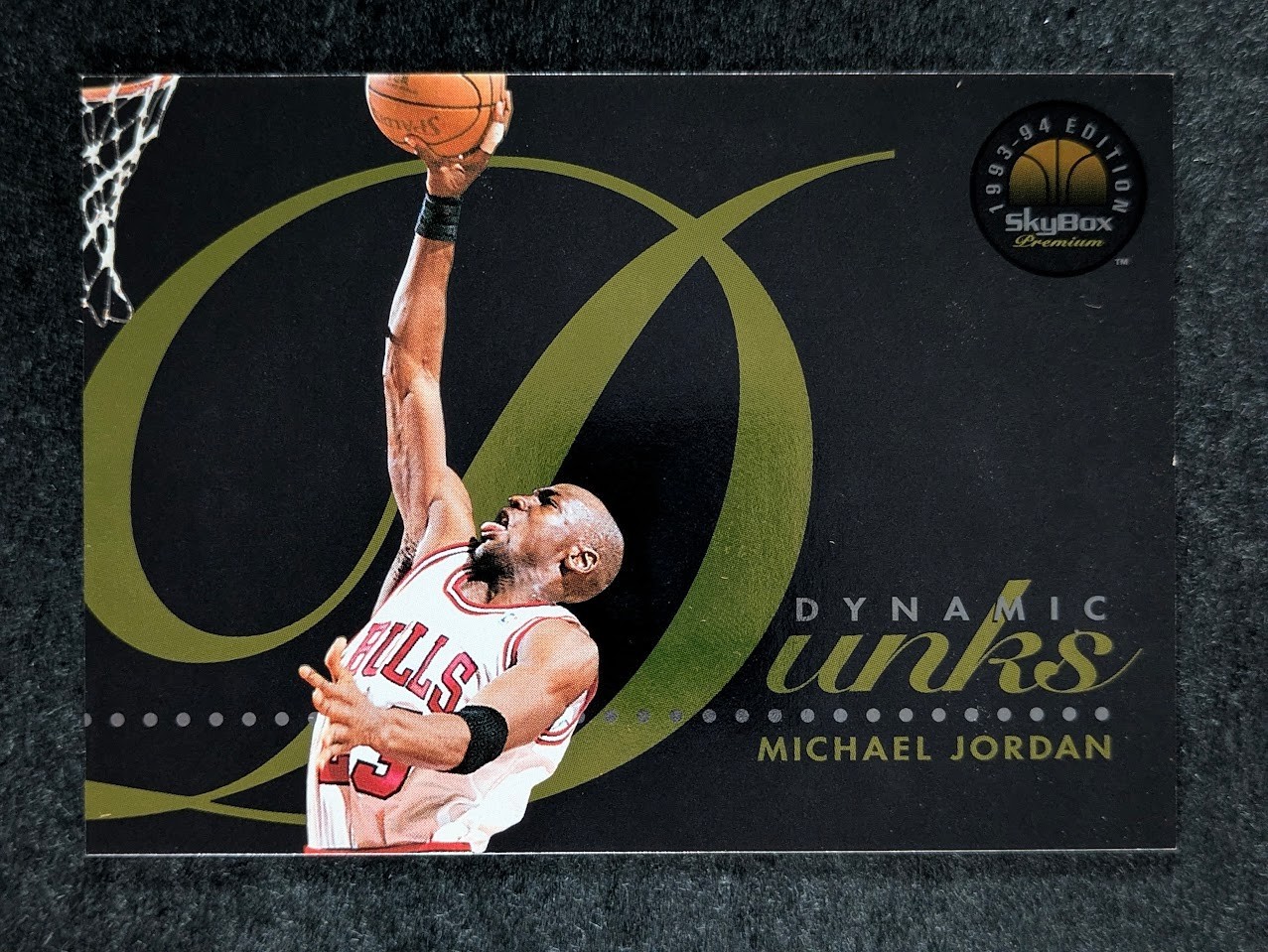 1993-94 Skybox Premium Edition MICHAEL JORDAN Dynamic Dunks Chicago Bulls #D4