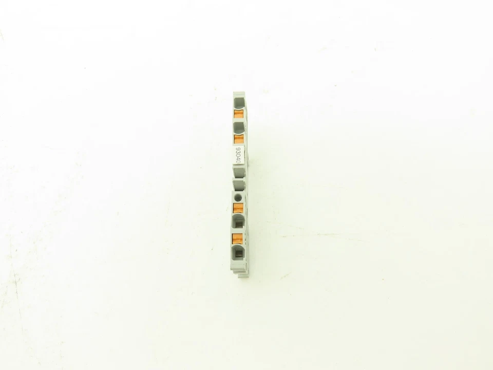 Allen Bradley 1492-P3Q Feed-Through Terminal Block Gray 4 Wire 2.5mm² Lot of 50 - Image 4 of 4