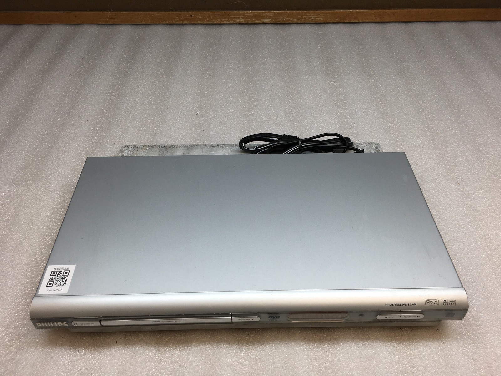Philips DVP642/37 DivX-Certified Progressive Scan DVD Player Remote NOT Included