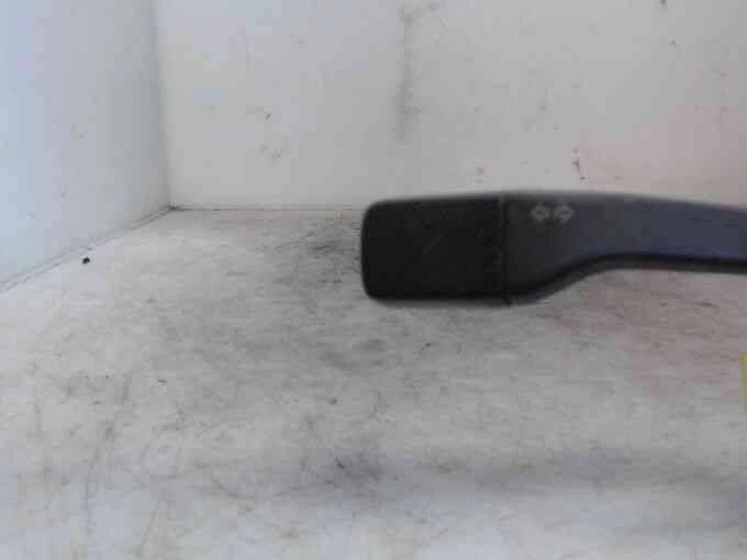 Commodo clignotant Volkswagen GOLF II 1H0953513E01C - Photo 4/4