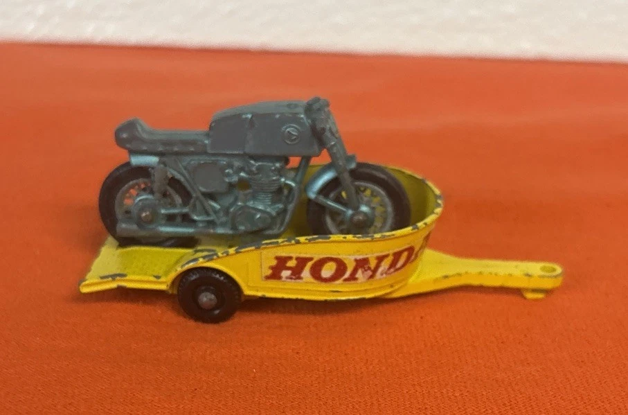 MATCHBOX - 38-C - Honda Motorcycle with Trailer - F Type Box