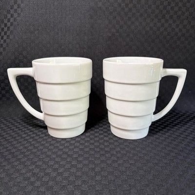 Frank Lloyd Wright Collection Guggenheim by Krups 10 oz Ceramic White Mugs 1998