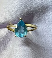 14k Gold 2 Grams Blue Topaz TEARDROP Shape Solitaire Ring Sz 6.75