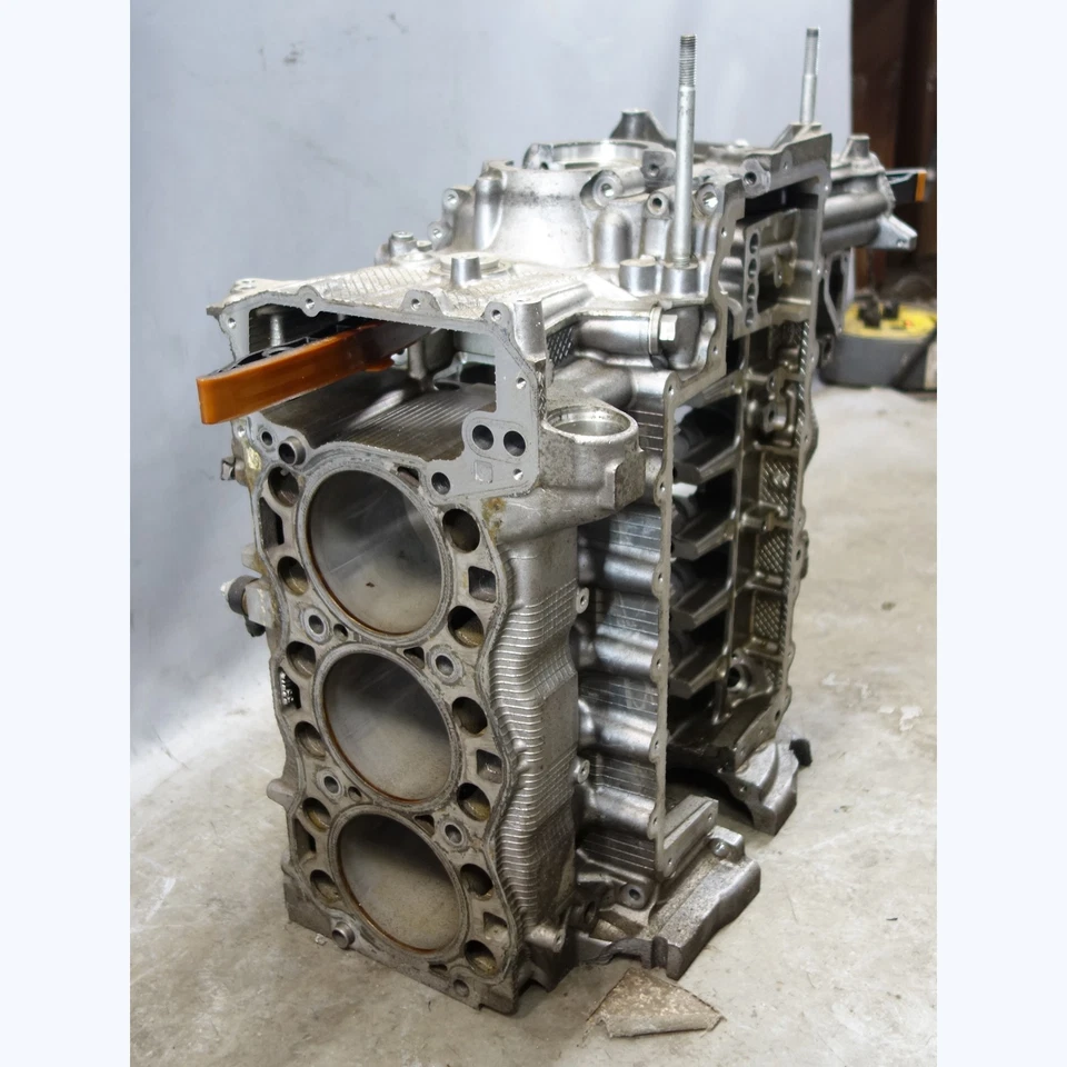 Damaged 09-12 Porsche 997 911 S 4S GTS 3.8L MA101 Engine Crankcase Block OEM - Image 3 of 4
