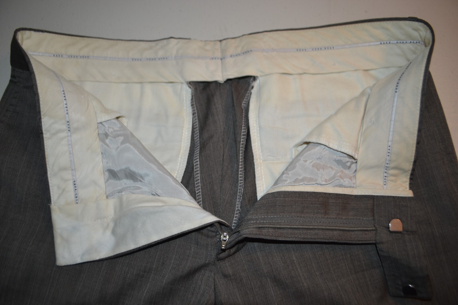 Hugo Boss Men Super 100 Wool Pinstripe 2 Front Button Suit Sz 40R Wst 34x33 thumbnail 18