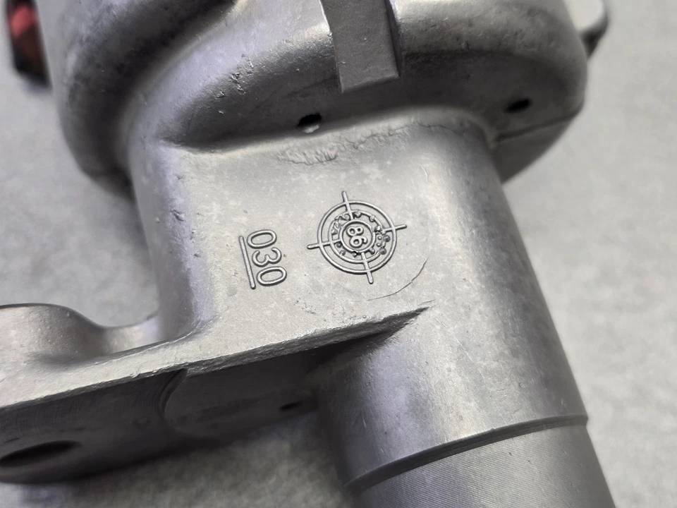 BONITO MONTAJE DISTRIBUIDOR BOSCH PORSCHE 911 CARRERA 965 TURBO PVF6 ORIGINAL USADO Foto 4 de 4