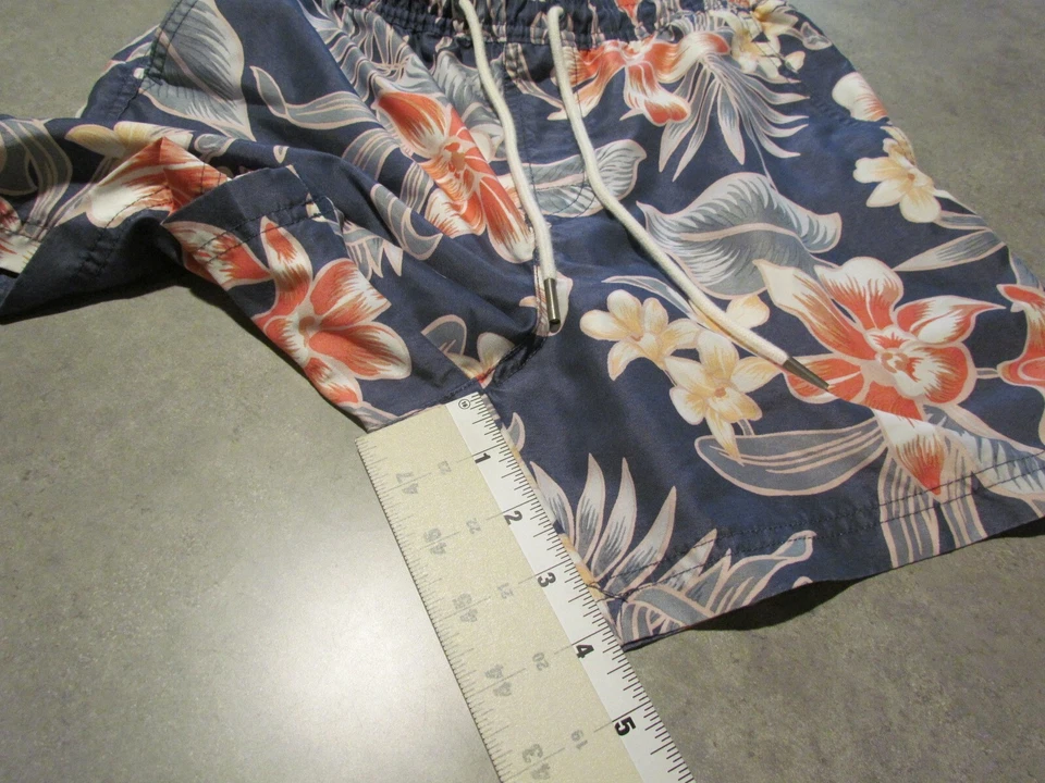Pantalones Cortos American Eagle Para Hombre Extra Pequeños AE Tropical Hawaiano Floral Cordón Foto 4 de 4