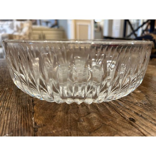 Vintage Cut Crystal Bowl With Etched Floral Lotus Design 8" Wide 3" Tall - Picture 2 of 4