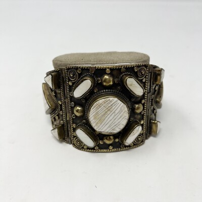 $715 Devon Leigh Design Antiqued Brass White Shell Cuff Bracelet Nepal Hinge