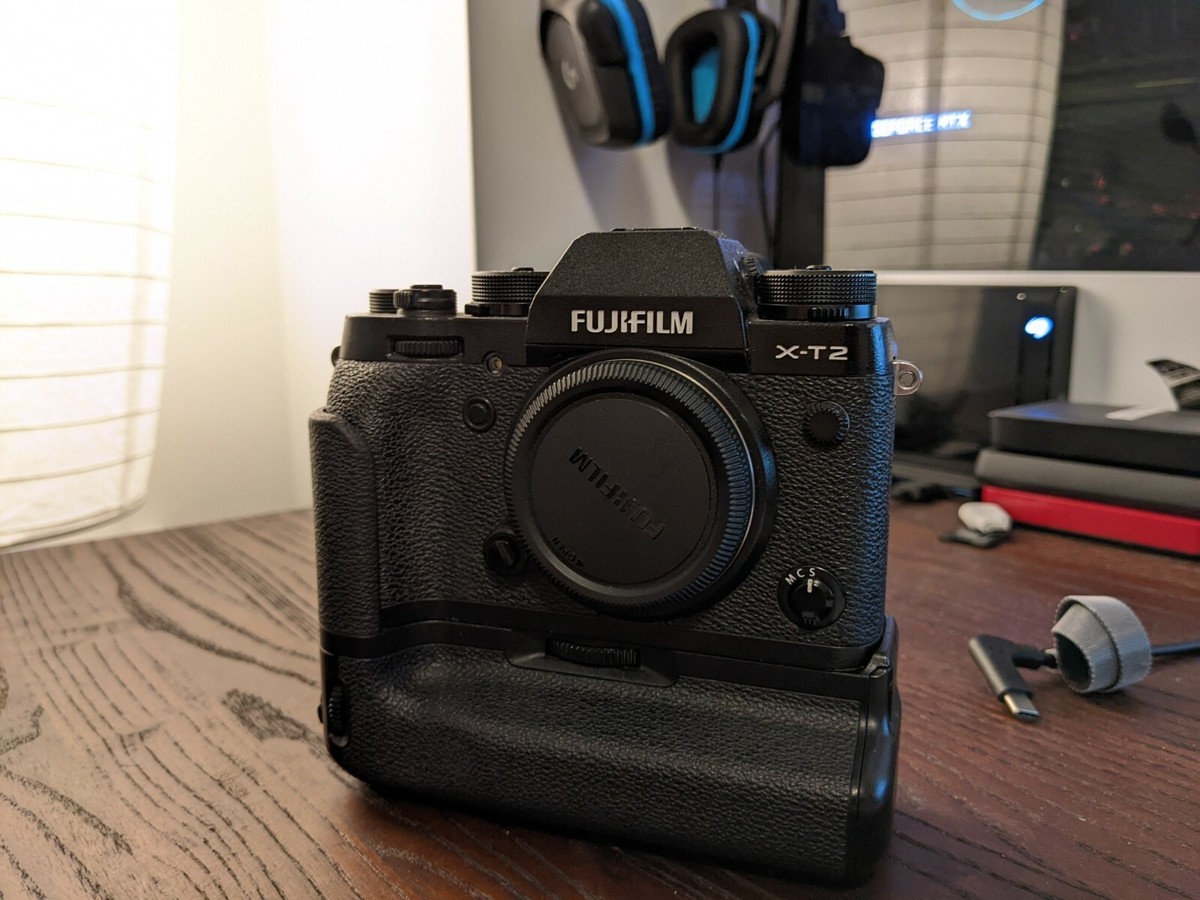 Fujifilm X-T2 Digital SLR Camera Black With OEM Battery Grip
