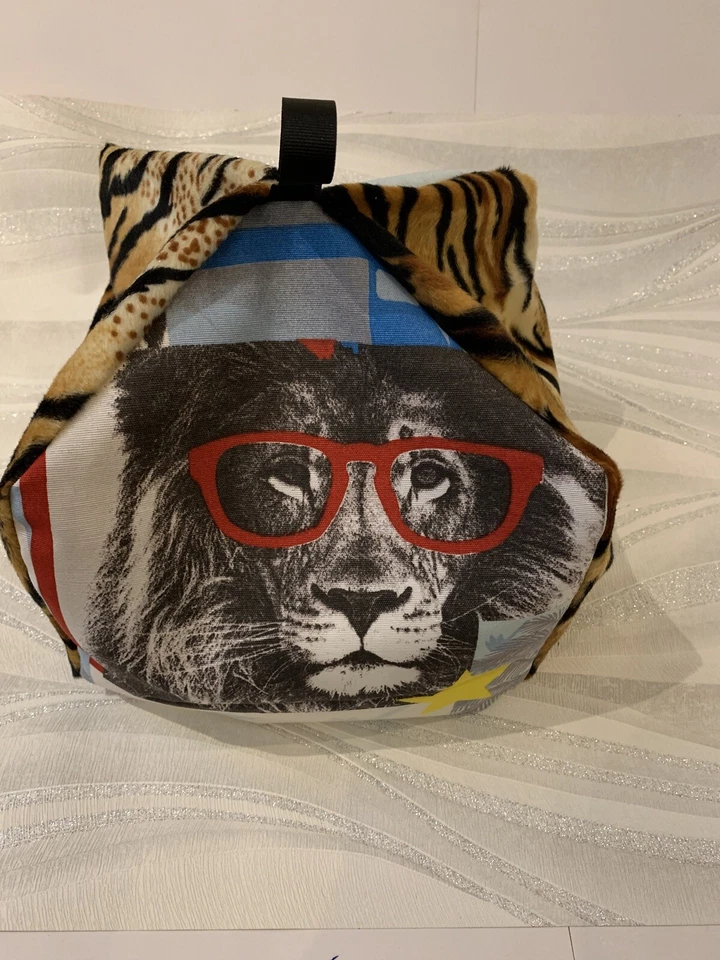 Jungle Wild Cats XL iPad Pro Tablet cushion Beanbag stand Switch, kindle Holder - Image 3 of 4