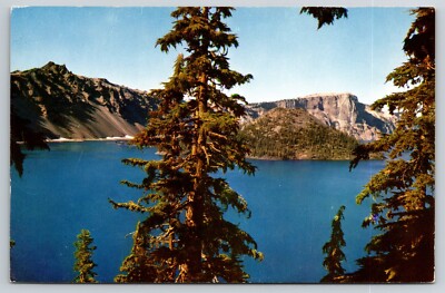 Crater Lake, Cascade Mountains, Oregon Postcard LC9-191