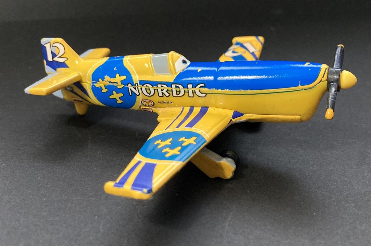 プレーンズ ファルコ 1台 planes mattel マテル カーズ