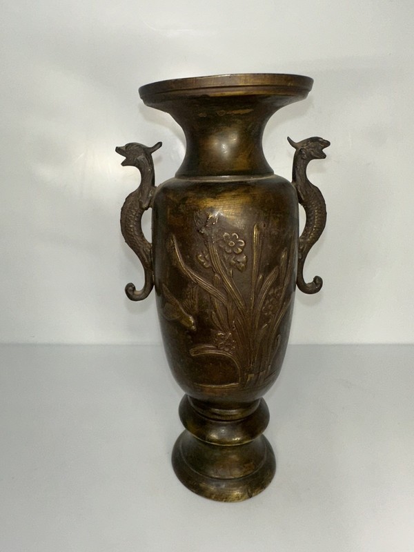 ANTIQUE JAPANESE BRONZE 7.25" VASE, MEIJI PERIOD, c. 1868-1912