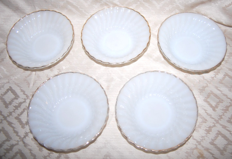 5 Anchor Hocking Fire King Dinnerware Swirl Design Milk Glass 6 1/4 Inch Bowls