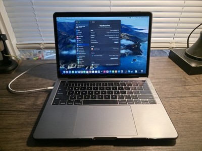 2017 MacBook Pro 13'' (2017) 3.1GHz Duel Core Intel Core i5 8GB 250GB Space Grey