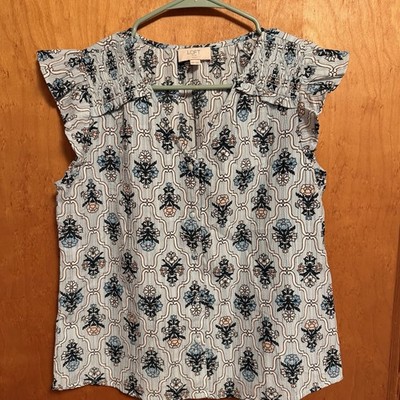 LOFT Petite XSP Light Blue Floral V-Neck Cap Sleeve Smocked Pullover Blouse