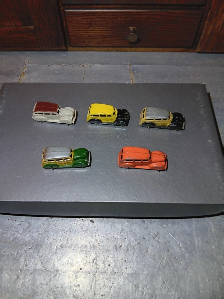 BONITO LOTE DE CINCO VAGONES DE ESTACIÓN FORD TOOTSIETOY #239 1940 Foto 2 de 4