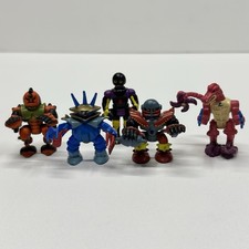 Vintage 90 s Galoob Micro Machines Z-Bots Lot Figures