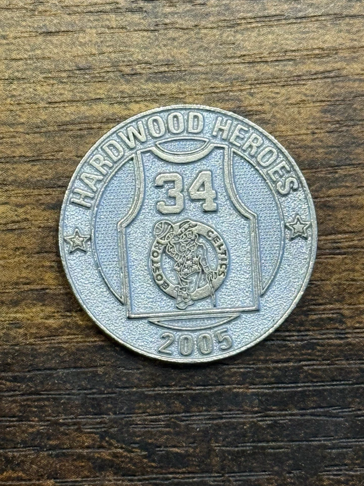 2005 年硬木英雄硬币波士顿凯尔特人保罗·皮尔斯 #34 奖章状况良好! — 第 2/2 张图片