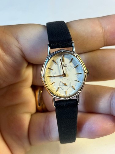 Seiko Quartz 1428-5040 Ladies Small Seconds Watch - Gem