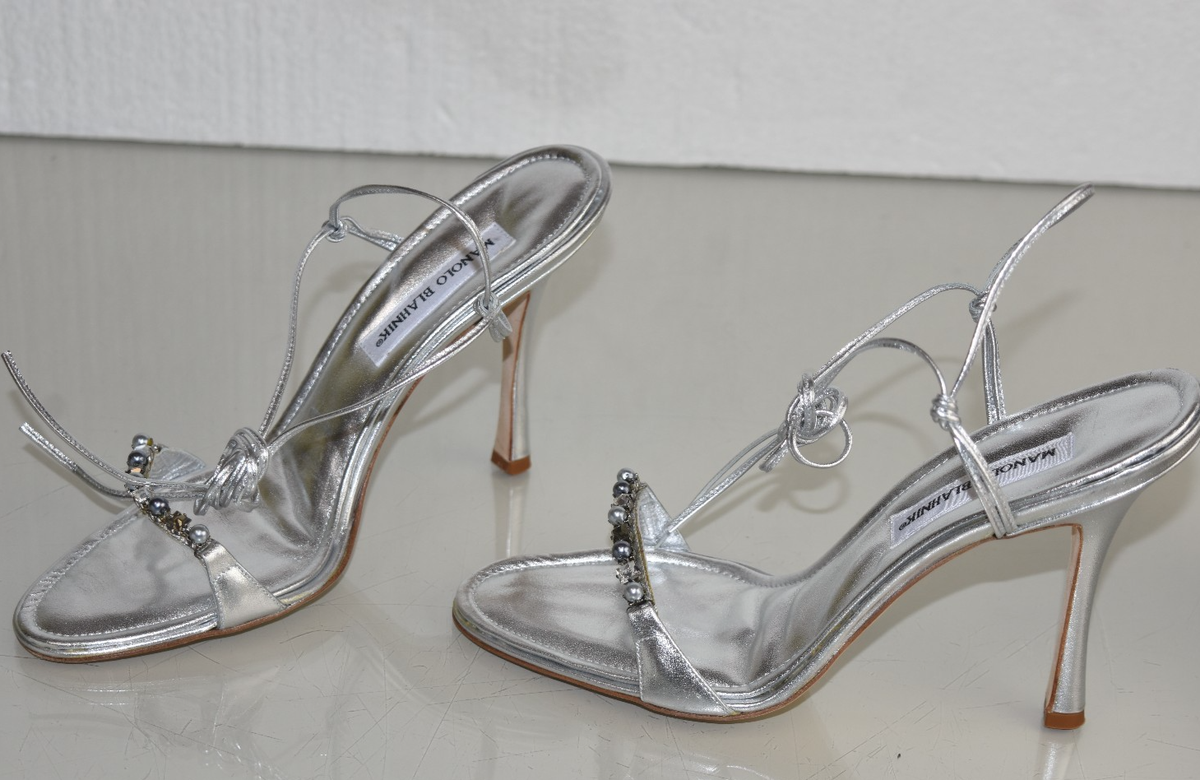 NEW Manolo Blahnik BAIXA Sandals Silver CRYSTALS PEARLS Wedding