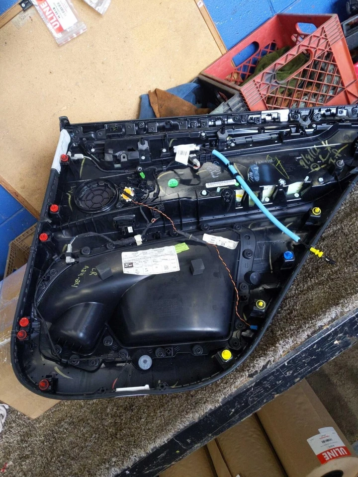 2017 BMW X5M Left Rear Door Trim Panel Black Silverstone X3A9 SEE OPTIONS - Imagem 2 de 4