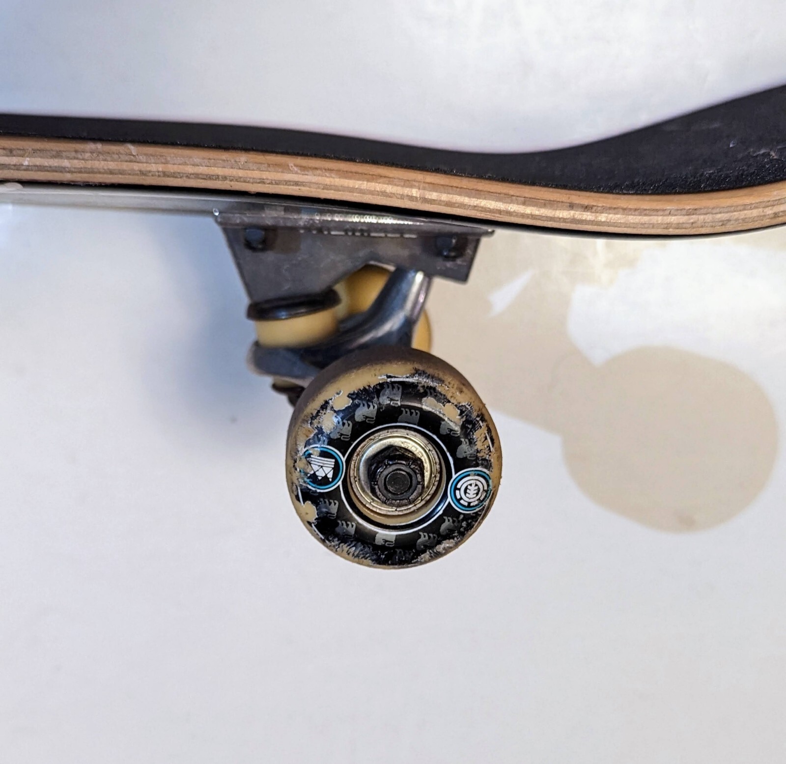 Element Skateboard Nyjah Huston Deck Complete GUC