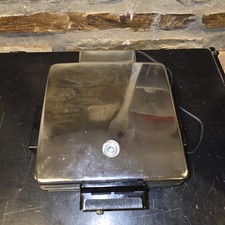 Toastmaster Pizzelle Cookie & Waffle Maker Reversible Plates Model 290A