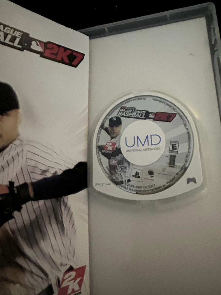 Major League Baseball 2K7 Sony PSP PlayStation Portable Video Game 2K Sports MLB - Image 3 of 4