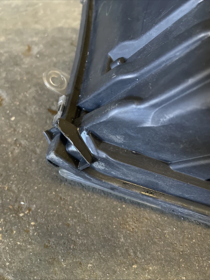 13-18 RAM 2500 3500 投影仪 HID 车头灯 右握 黑色 原始设备制造商 用于零件或维修 — 第 3/4 张图片