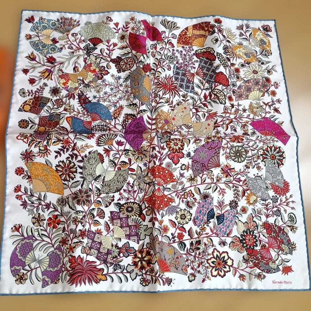 HERMES Petite Scarf 45cm Fleurs et Papillons de Tissus
