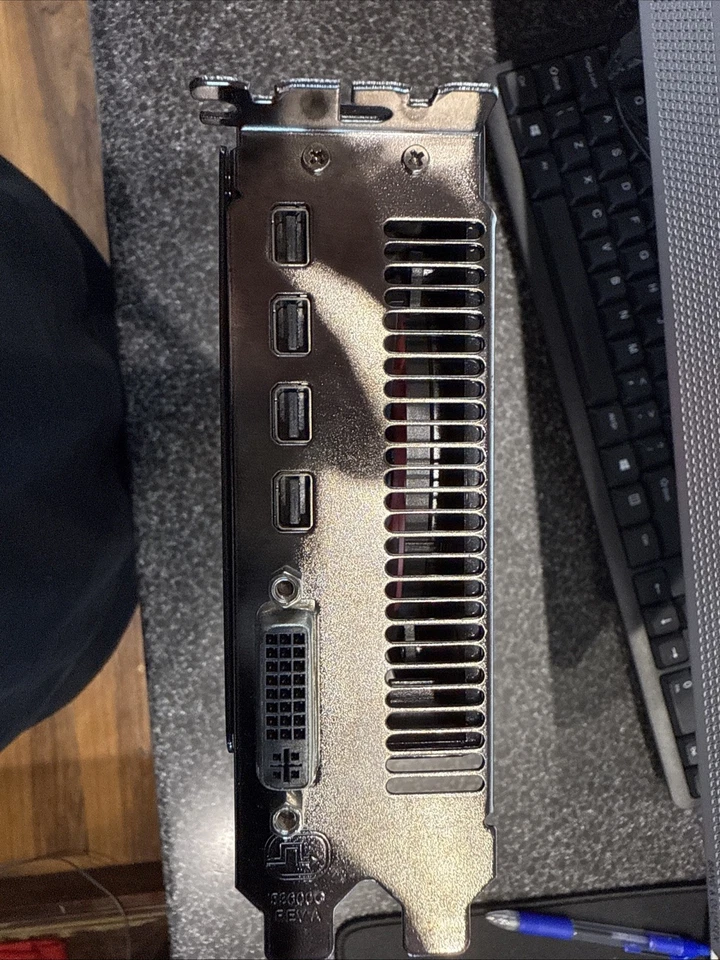 NEW bnib GDDR5 AMD FirePro S10000 6Gb Graphics Card GPU PC Display Multi Monitor - Image 4 of 4