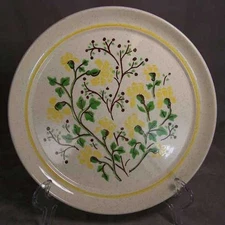 Homer Laughlin US Challenger Yellow Floral Dinner Plate