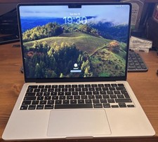 Apple MacBook Air M2 13.6" (2022) | 16GB RAM 256GB SSD | Silver | Used