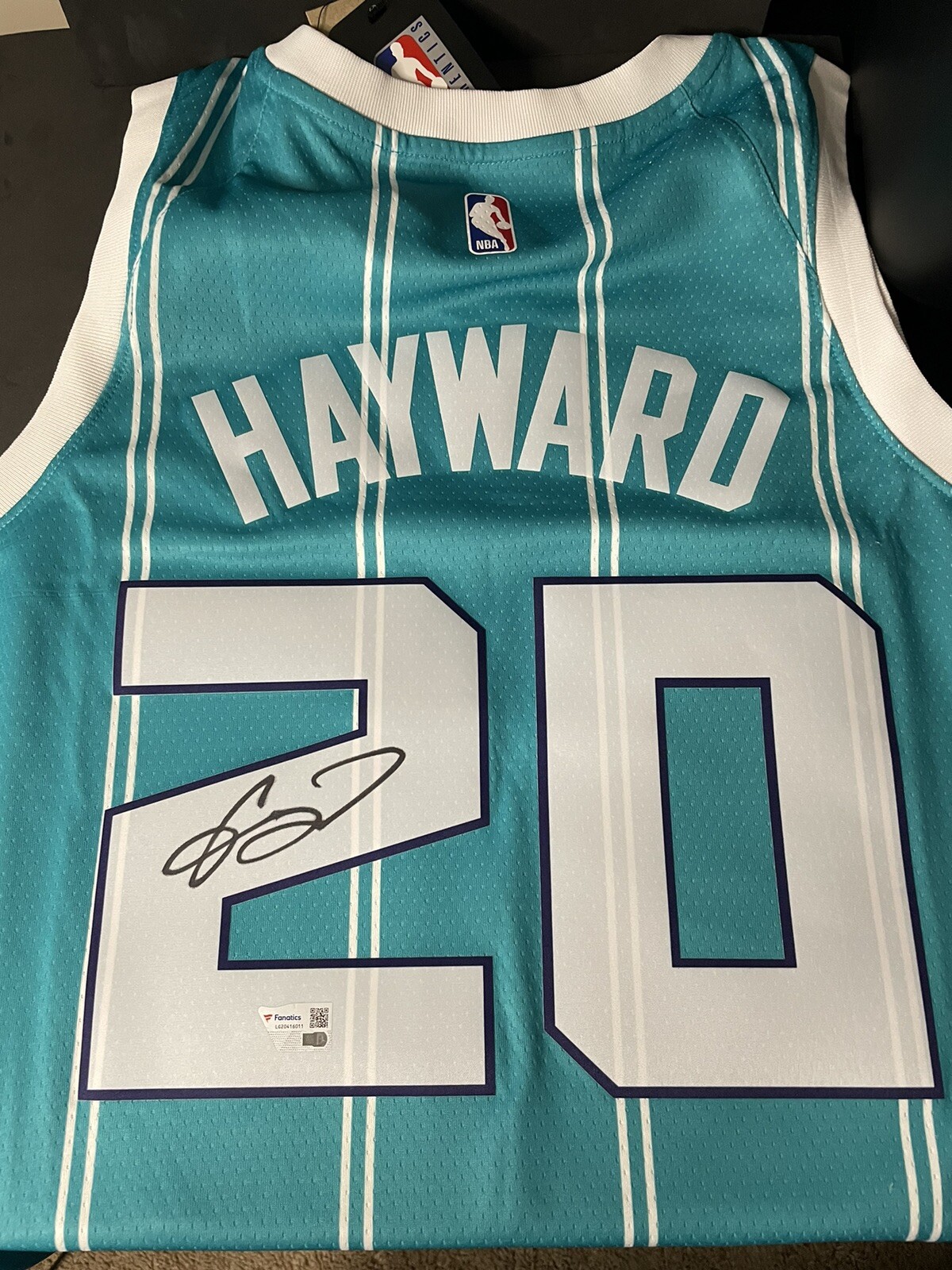 Gordon Hayward Autographed Signed Charlotte Hornets JORDAN SWINGMAN JERSEY BECKETT COA 